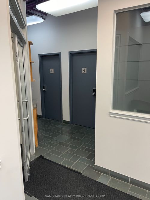 16-8611 Weston Rd, Woodbridge, ON, L4L9P1 | Card Image