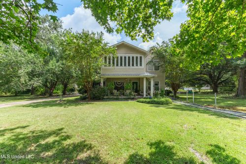 620 Shady Grove Moss Rd, Laurel, MS, 39443-0613 | Card Image