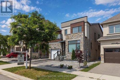 3141 George Savage Ave, Oakville, ON, L6M1L7 | Card Image