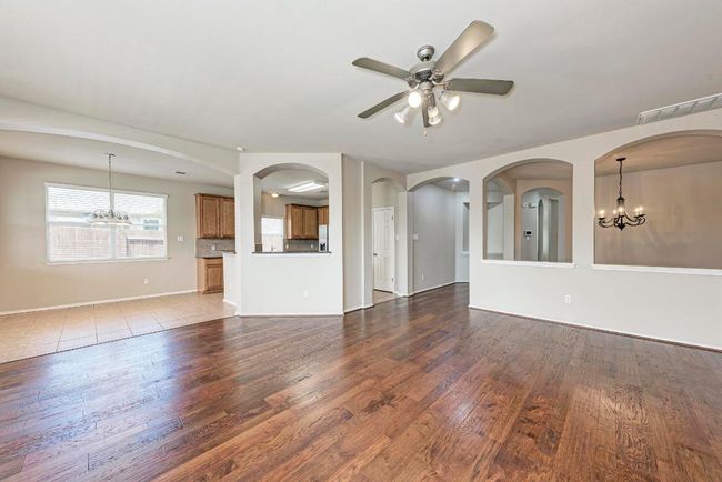 11512 Shadow Creek Dr, House other with 4 bedrooms, 2 bathrooms and 4 parking in Manor TX | Image 11