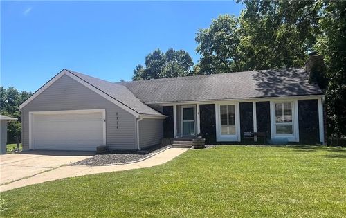 5114 Mockingbird Ln, Saint Joseph, MO, 64506-3331 | Card Image