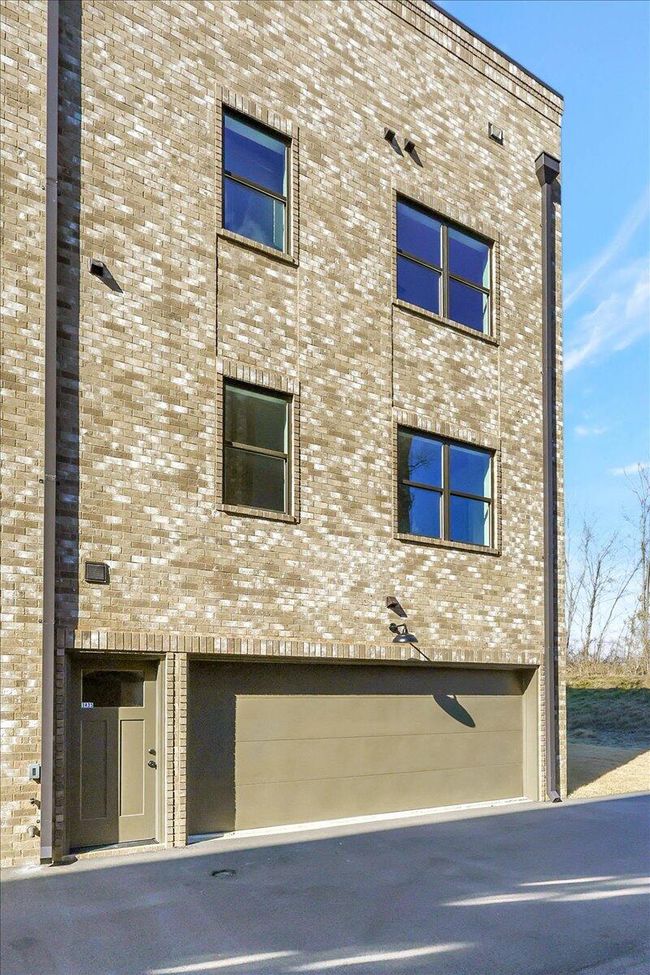 1443 Caldwell Ln, Townhouse with 3 bedrooms, 4 bathrooms and null parking in Chattanooga TN | Image 11