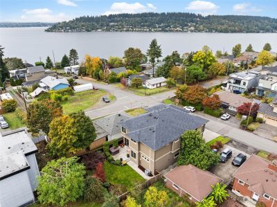 This home sits above it all. | Image 3