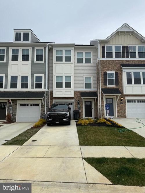 11075 Corvin Pl, WHITE PLAINS, MD, 20695-4302 | Card Image