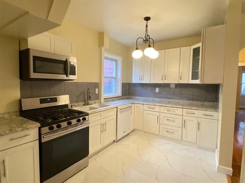 13 Baldwin Ave, Jersey City, NJ, 07304-3155 | Card Image