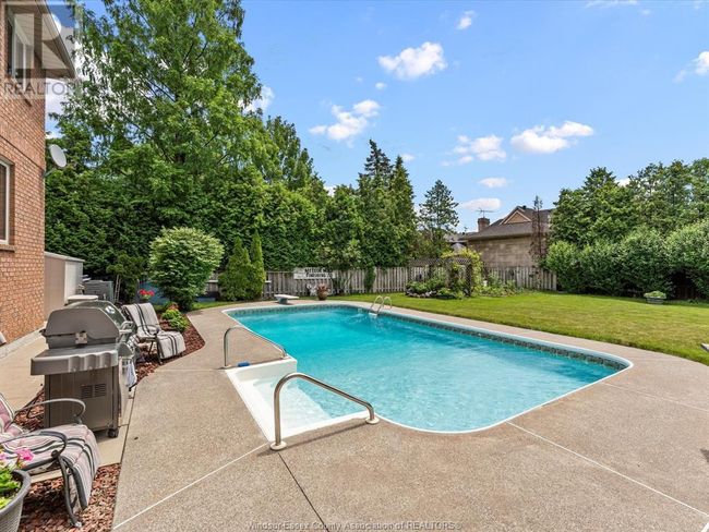315 Majestic Dr, House other with 4 bedrooms, 4 bathrooms and null parking in Tecumseh ON | Image 40