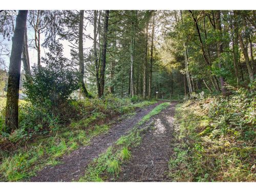 2-0 Highway 42, Coquille, OR, 97423 | Card Image