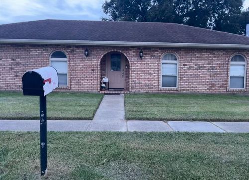 2713 Legend St, Meraux, LA, 70075-2311 | Card Image