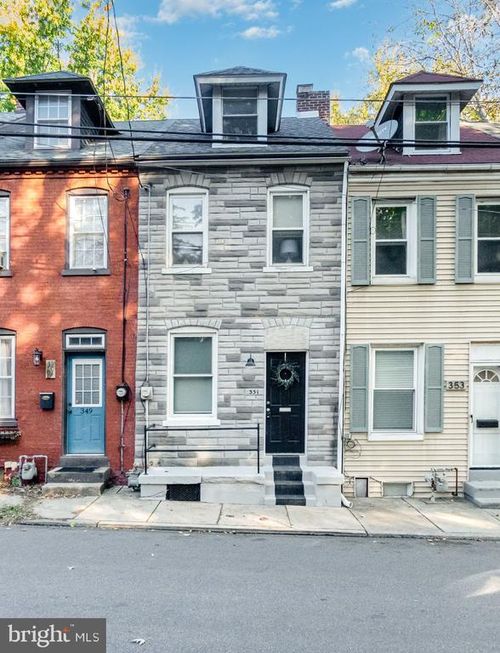 351 E Marion St, LANCASTER, PA, 17602-2761 | Card Image