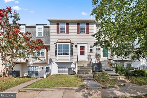 4048 Spring Run Ct, CHANTILLY, VA, 20151-3553 | Card Image