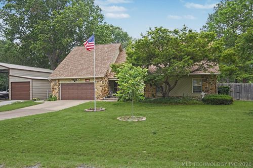 7233 Gafford Blvd, Broken Arrow, OK, 74014-2618 | Card Image