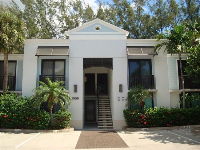 Unit Entrance | Image 5