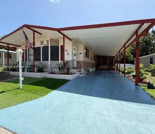 215 Laurelcrest Cir, Valrico, FL, 33594-3213 | Card Image