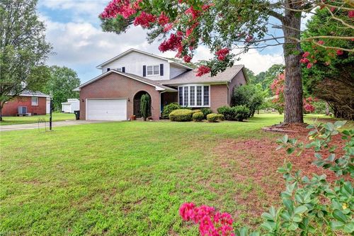 29 River Rd, Poquoson, VA, 23662-1307 | Card Image