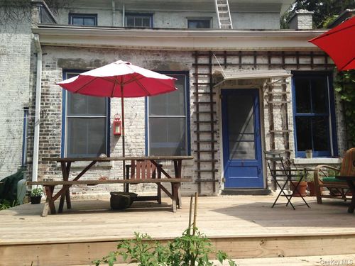 225 Barrytown Rd, Red Hook, NY, 12507-5013 | Card Image