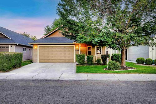 4722 N Hacienda Ave, Boise, ID, 83703 | Card Image