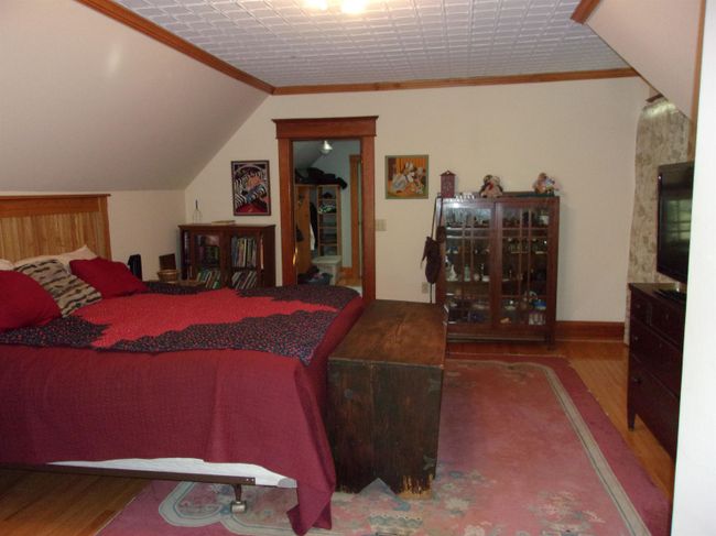 144 Elm St, House other with 5 bedrooms, 5 bathrooms and null parking in Barton VT | Image 15