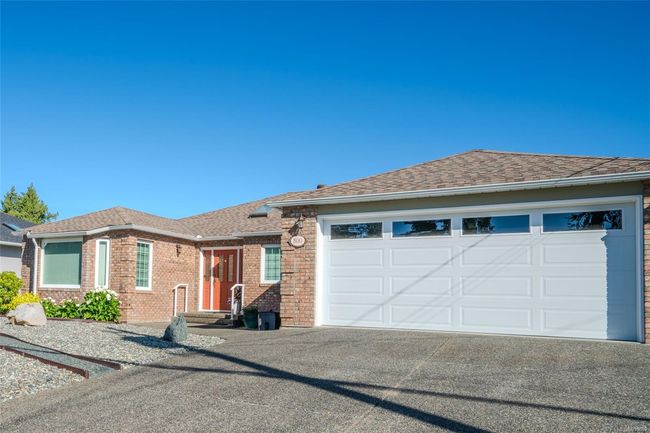 800 Mulholland Dr, House other with 3 bedrooms, 2 bathrooms and 2 parking in Parksville BC | Image 4