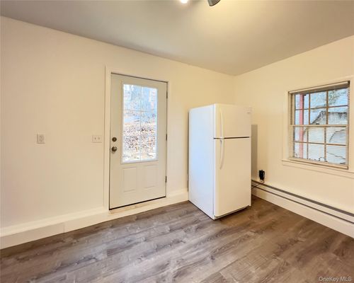 330 Horsepound Rd, Carmel, NY, 10512-4919 | Card Image