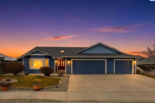 4207 Minorca Ln, Pasco, WA, 99301-9249 | Card Image