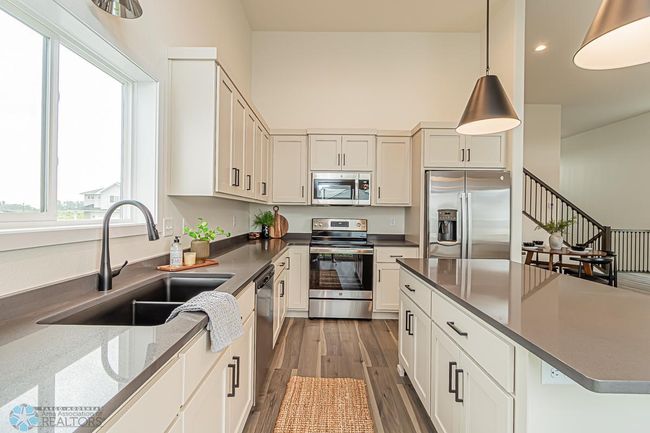 Kitchen | Image 10