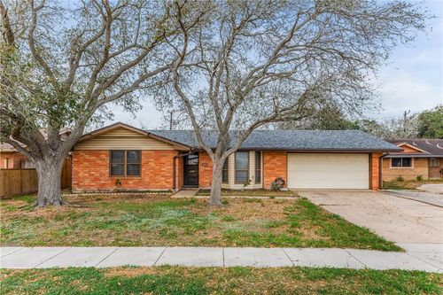 853 Belmeade Dr, Corpus Christi, TX, 78412-3131 | Card Image