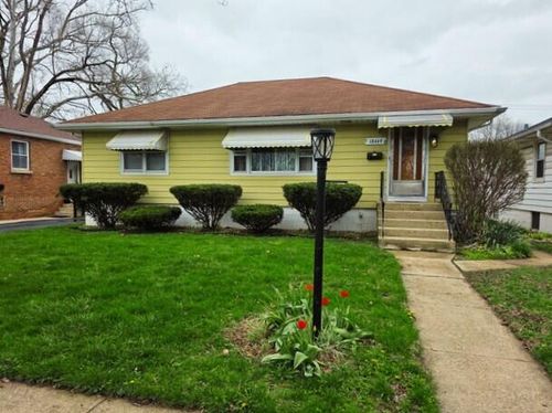 18449 Ridgewood Ave, Lansing, IL, 60438-3027 | Card Image