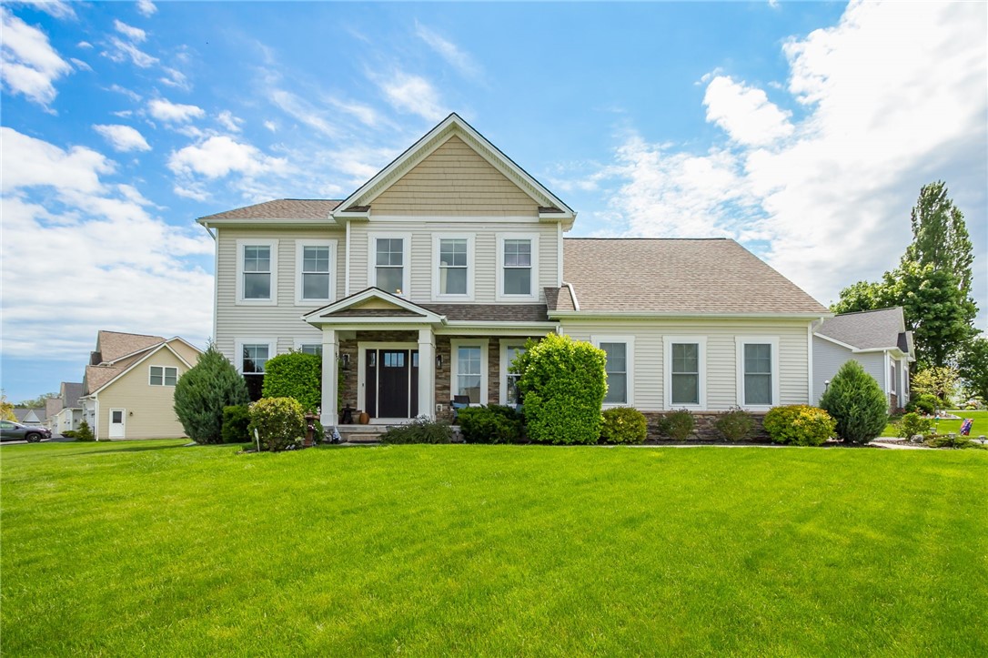 Fox Field Ln, West Henrietta, NY 14586