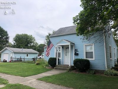 503 W 6th Street, House other with 3 bedrooms, 1 bathrooms and 1 parking in Genoa OH | Image 1