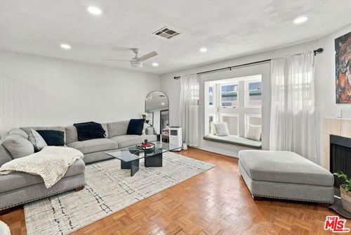 4-532 W Venice Way, Inglewood, CA, 90302 | Card Image