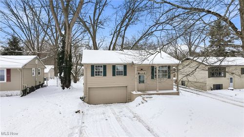 7736 Anderson Avenue Ne, Warren, OH, 44484 | Card Image