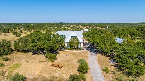 544 River View Dr, Johnson City, TX, 78636-4816 | Card Image