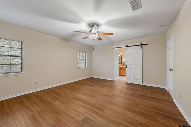 411 Raton Pass, House other with 3 bedrooms, 2 bathrooms and null parking in Holly Lake Ranch TX | Image 12
