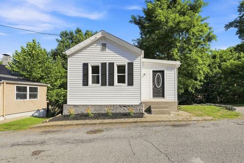 515 9th Ave, Dayton, KY, 41074-1538 | Card Image
