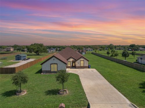 151 Crump Cir, Red Oak, TX, 75154-3201 | Card Image