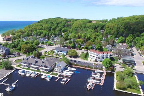 14 2nd St, Frankfort, MI, 49635-9298 | Card Image