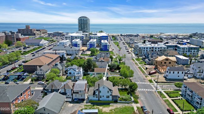 401 3 Rd Ave, House other with 7 bedrooms, 3 bathrooms and null parking in Asbury Park NJ | Image 5
