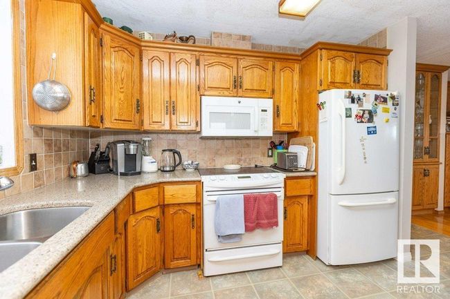 240048 Township Road 630, House other with 6 bedrooms, 4 bathrooms and null parking in Rochester AB | Image 19