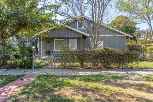 400 N E St, Exeter, CA, 93221-1114 | Card Image