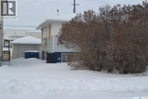 721 Weldon Ave, Saskatoon, SK, S7M2V1 | Card Image
