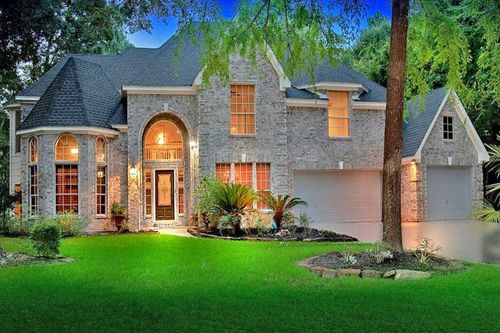 70 N Skyflower Ct, The Woodlands, TX, 77381-2980 | Card Image