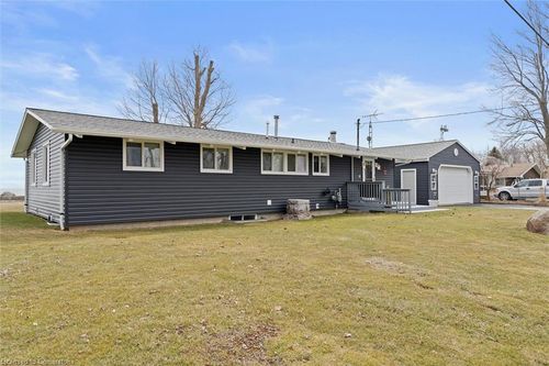 244 Cotterie Pk, Wheatley, ON, N0P2P0 | Card Image