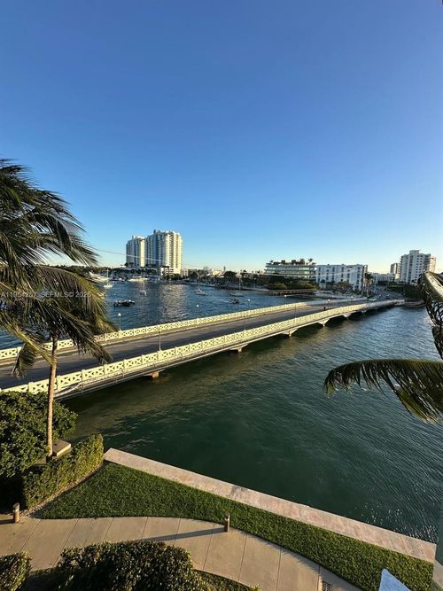 apt-404-10 Venetian Way, Miami Beach, FL, 33139-8831 | Card Image
