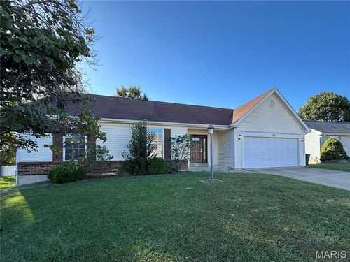 625 Autumn Oaks Dr, Saint Peters, MO, 63376-7337 | Card Image