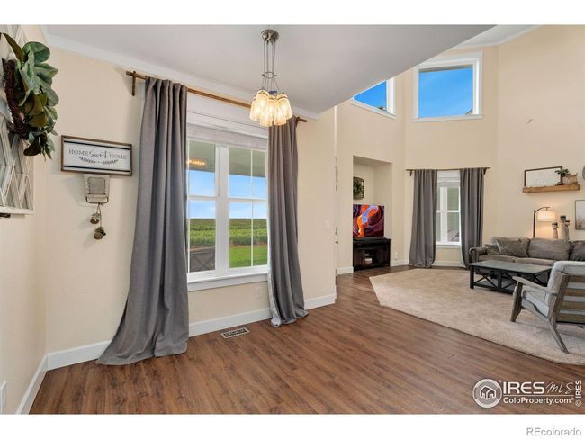 Informal Dining Space | Image 11