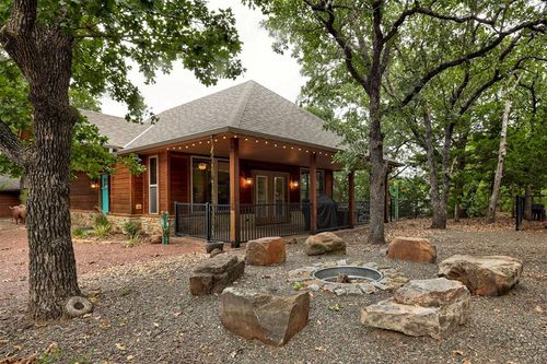 513 Nw Eagles Landing Pl, Medicine Park, OK, 73557-7224 | Card Image