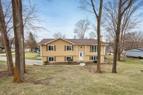 754 Willow St, Lake In The Hills, IL, 60156-1535 | Card Image
