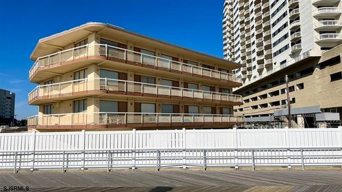 apt-209-108 S Montpelier Ave, Atlantic City, NJ, 08401-6248 | Card Image