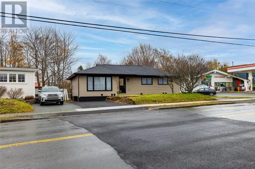 50 Torbay Rd, Saint Johns, NL, A1A2G4 | Card Image
