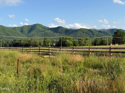 324 Bill Mauk Rd, Chuckey, TN, 37641-2140 | Card Image